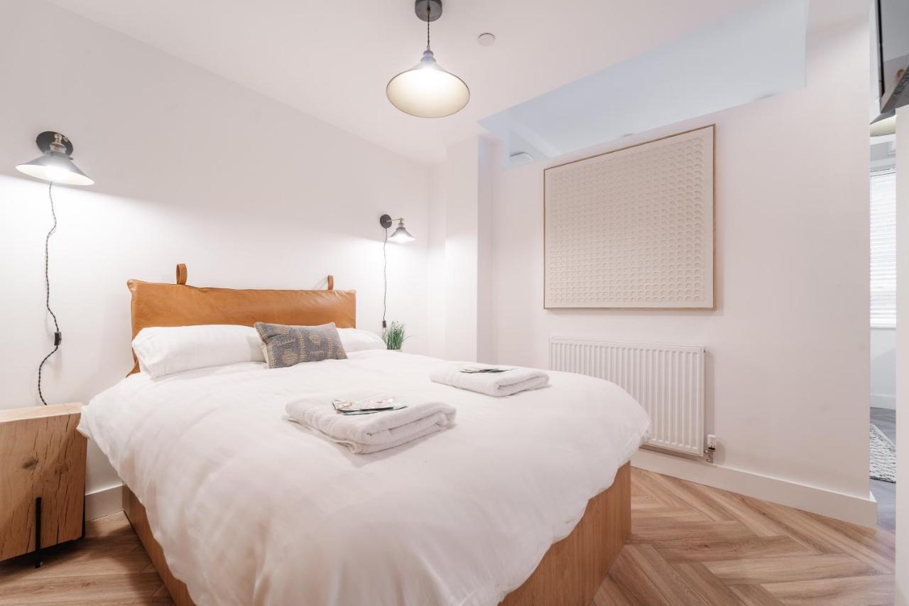 Royal House Stylish Apartments - Chester Esterno foto
