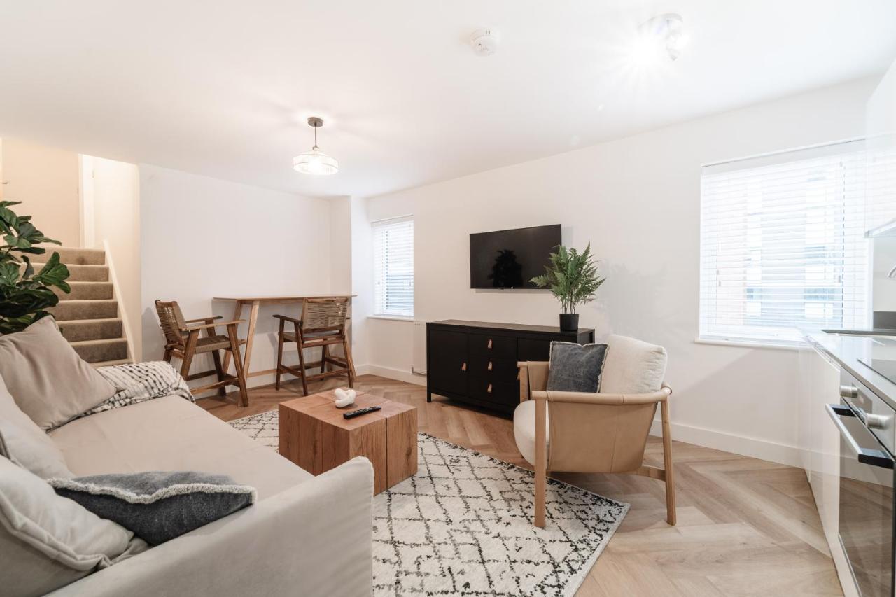 Royal House Stylish Apartments - Chester Esterno foto