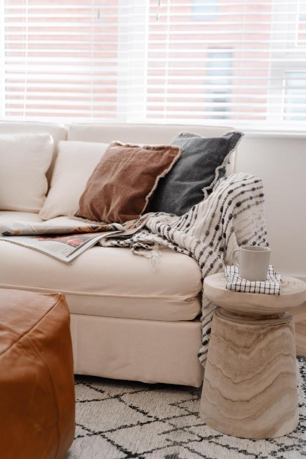 Royal House Stylish Apartments - Chester Esterno foto