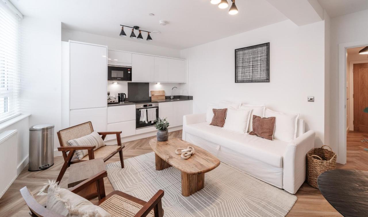 Royal House Stylish Apartments - Chester Esterno foto