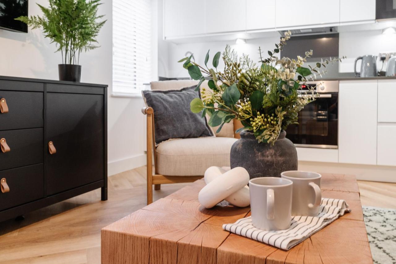 Royal House Stylish Apartments - Chester Esterno foto